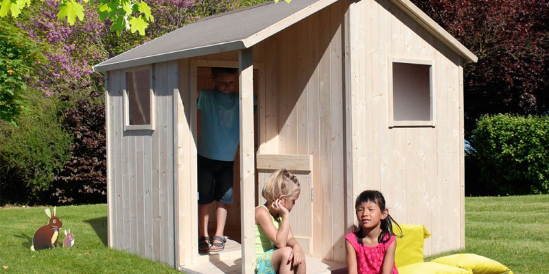 Cómo elegir una cabina para niños: madera VS resina plástica